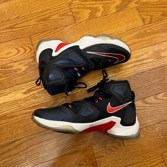 Nike Lebron 13 - Midnight Navy / University Red - White size US 8.5 - Picture 4 of 9